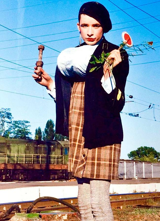 Феномен популярности Верки Сердючки. Почему все в восторге от самой звездной проводницы